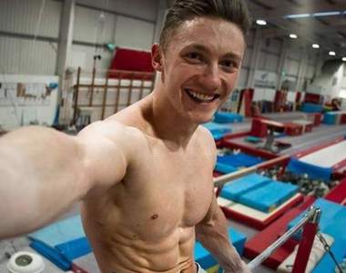 《體操國手的花式穿褲法》Nile Wilson就是這麼樣的專業XD