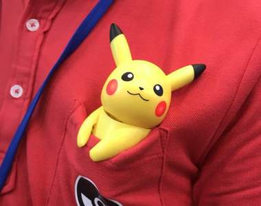 皮卡丘機器人《HelloPika》不捨放它獨自在家的超可愛玩具❤