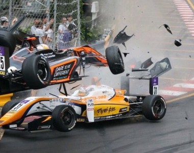 驚險一瞬間《澳門大賽車》Formula 3組別嚴重意外