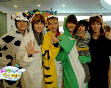 接受冰桶挑戰的《佑根》一眨眼Hello baby已經是Hello Boy了