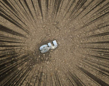 強風下的受害者《珍奇遺失物》這到底是Suzuki還是Subaru呢?wwww