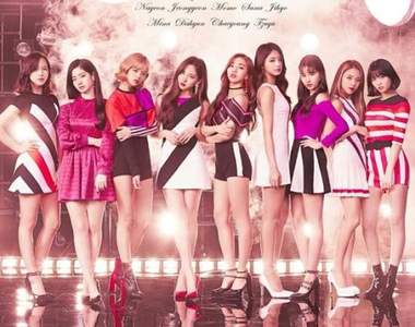 TWICE才第三名《十大韓流明星》第一名是你猜到是誰沒？