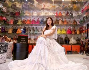 更衣間比兩房一廳還大《新加坡名媛Jamie Chua》隨便一個包就百萬起跳(ㆆᴗㆆ)