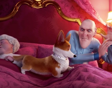 電影《女王的柯基》預告 白金漢宮內到處搗蛋機密畫面一起公開？