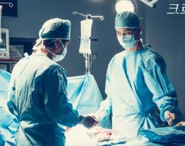 要殺人還是救人？《Cross》到底...手上的手術刀會不會成為殺人工具？