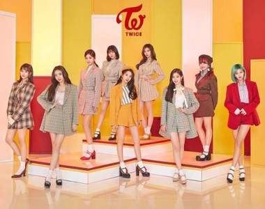 《老師君主》OST《I WANT YOU BACK》甜美上線!TWICE歌聲讓人超期待新電影啦~