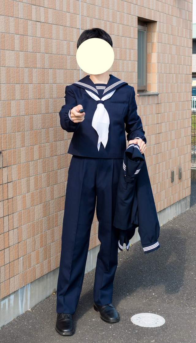 網友 提倡男中學生穿水手制服 比起一般中校服 水手服更美好不是嗎