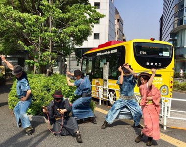 《武士撿垃圾》把撿垃圾變成一種話題,大家要愛護環境不要亂丟垃圾喔