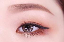 眼睛再小都可以駕馭的《閃亮眼妝》存在感刷起來