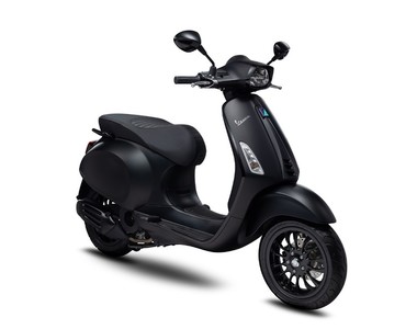 臺灣限量《Vespa Sprint 150 Notte》夜幕消光黑特仕版登場