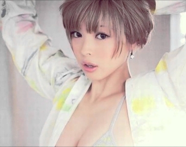 前尼特族宅系正妹《最上もが》:我還活著的唯一理由是網路遊戲…