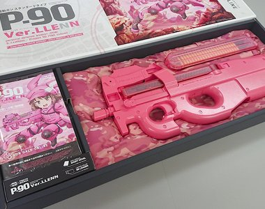 刀劍神域外傳 蓮的愛槍《P醬實體化》完全限定品 有興趣的人荷包可要準備一下了