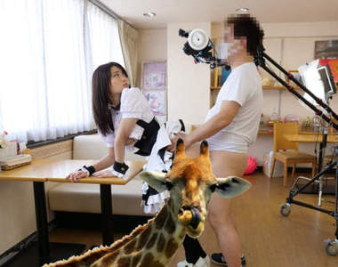 《AV攝影現場》女主要演男主要爽那攝影師該怎辦？