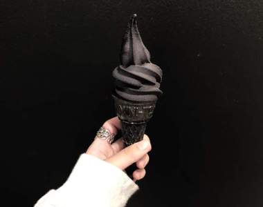 謎味《IKEA黑色霜淇淋》無法與黑色聯想的萬聖節限定到底是什麼口味？