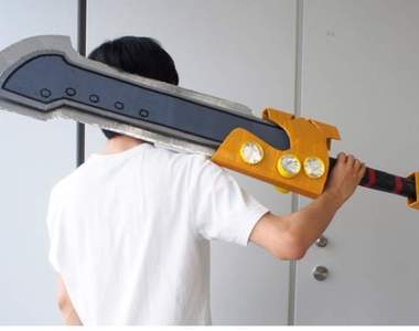 《ACG暑假作業攻略本》利用假日動手做武器機器人日子超充實