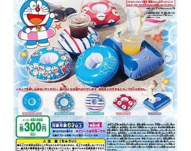 《哆啦A夢充氣杯架》實用轉蛋 不管是泡澡還是游泳都可以用呢~