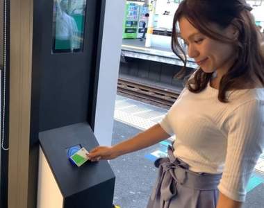 《AI無人商店》比起便利性網友更在意的是那位購物的小姐〝歐派~歐派~歐派〞