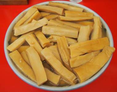 推特話題《極粗筍乾拉麵》又是一碗距離麵條遙遠的拉麵...