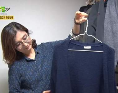 怎麼晃都不掉《針織外套收納法》掛在衣架上不掉的秘訣是?