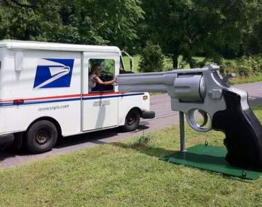 看到這信箱好想寄信《造型信箱》郵差送信送到這一家一定笑開懷ww