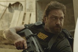 傑瑞德巴特勒《極盜戰》 徹底發揚"警察就是有牌流氓"的電影 傑瑞德巴特勒《極盜戰》 徹底發揚"警察就是有牌流氓"的電影