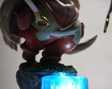 韓國網友分享《來自深淵娜娜奇公仔開箱》關燈後發現另一個功能