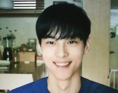 直播讀書爆紅的《봇노잼》確定當Youtuber 鮮少說話讓他在鏡頭前狂結巴w