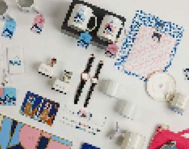 《文在寅總統就職一週年》周邊商品販售中　實品超美讓網友大搶購