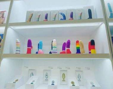 成人用品店分店再+1《韓國三層樓高的情趣用品店》三樓還有男士專用樓