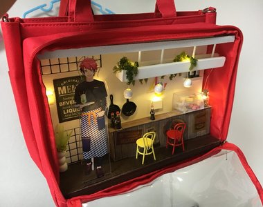 痛包超進化《LED華麗痛包》太強大了...真的是行動展示櫃了