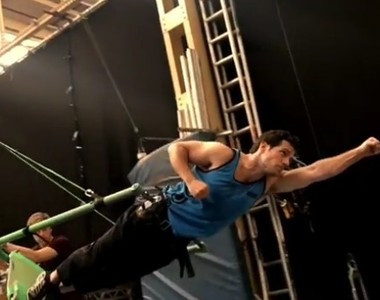 正義聯盟《超人怎麼飛的》亨利卡維爾公開幕後花絮