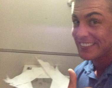 《公共廁所的戰爭》有潔癖的人走進來都得使出渾身解數