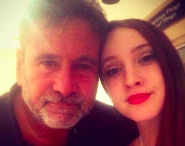 告訴爸爸《碰到女性問題》爸爸力挺：哪個女人我幫你跟她說說