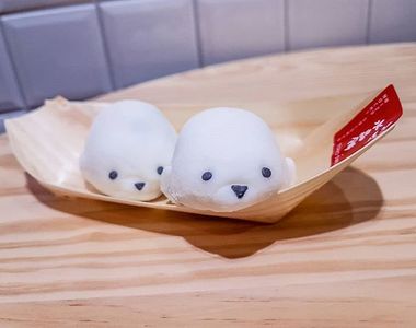 超Q彈《海豹大福》終於可以大口咬下軟軟海豹啦~只是吃起來很獵奇(= =b...