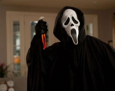 一場離奇的搶劫案《殺人推理遊戲》請說出到底兇手是誰