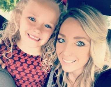 5歲女童名叫《Abcde》被地勤嘲笑讓媽媽爆氣　結果網友講話更毒...