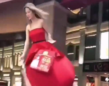 《超危險傳單發法》發個傳單還得考驗自己的肌力與運氣ww