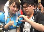 《被正妹coser忽略的愛心手勢》網友合成「2人的羈絆」宛如二度傷害 《被正妹coser忽略的愛心手勢》網友合成「2人的羈絆」宛如二度傷害