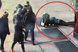 最「溫暖」的不幸《求婚時戒指掉進水溝蓋裡》警方尋獲後開始千里尋人w