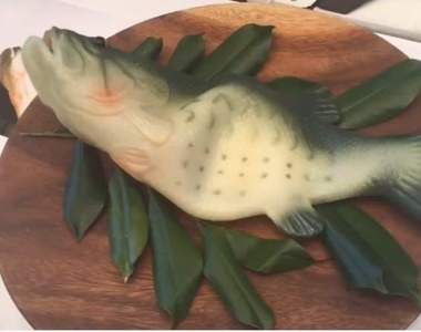 《Google Home合體唱歌魚》死去前仍盡責幫你報天氣的努力模樣讓人動容ww