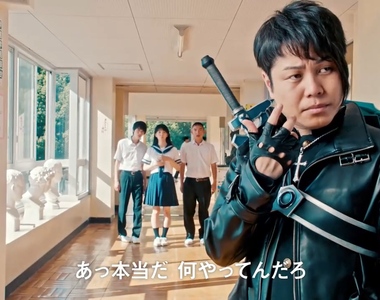 搞笑藝人井上裕介扮演桐人....《怪物彈珠×刀劍神域》你們有想過亞絲娜的感受嗎?