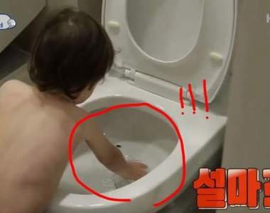 家裡停水爸爸不能洗臉...《超人回來了》混血寶寶舉動嚇壞人w