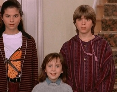 《窈窕奶爸》25年後團圓照 看到孩子都長大就覺得自己老了