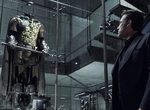 《蝙蝠俠對超人》查克史奈德解惑:玻璃櫃裡的羅賓到底是哪位? 《蝙蝠俠對超人》查克史奈德解惑:玻璃櫃裡的羅賓到底是哪位?