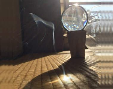 《聚光性火災》睡覺的時候聞到的燒焦味原來是...