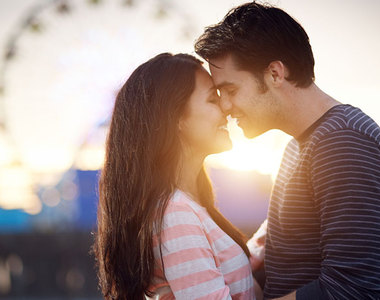 邊緣人大敵《情人節那天不想上學》結果乖乖到校有驚喜等著她