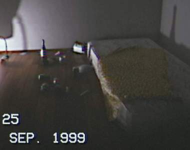 【免費】5分鐘就能全破《September 1999》舊錄影帶風格恐怖遊戲,獵奇血腥真實到反胃