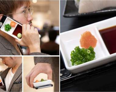 日本《超擬真調味料盤手機殼》和朋友吃日本料理時千萬別放在桌上,不然可能會…被拿去沾?