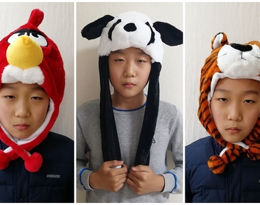 網路瘋傳《史上最不爽賣家秀》✰店主兒子被逼當可愛動物帽model眼神死，網友卻笑炸了w