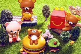 玩具爭霸戰《韓國麥當勞推出拉拉熊公仔》跟寶可夢拚了.....